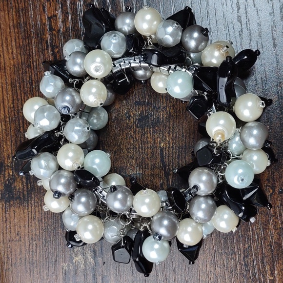 Cha Cha Bracelet - Picture 3 of 3